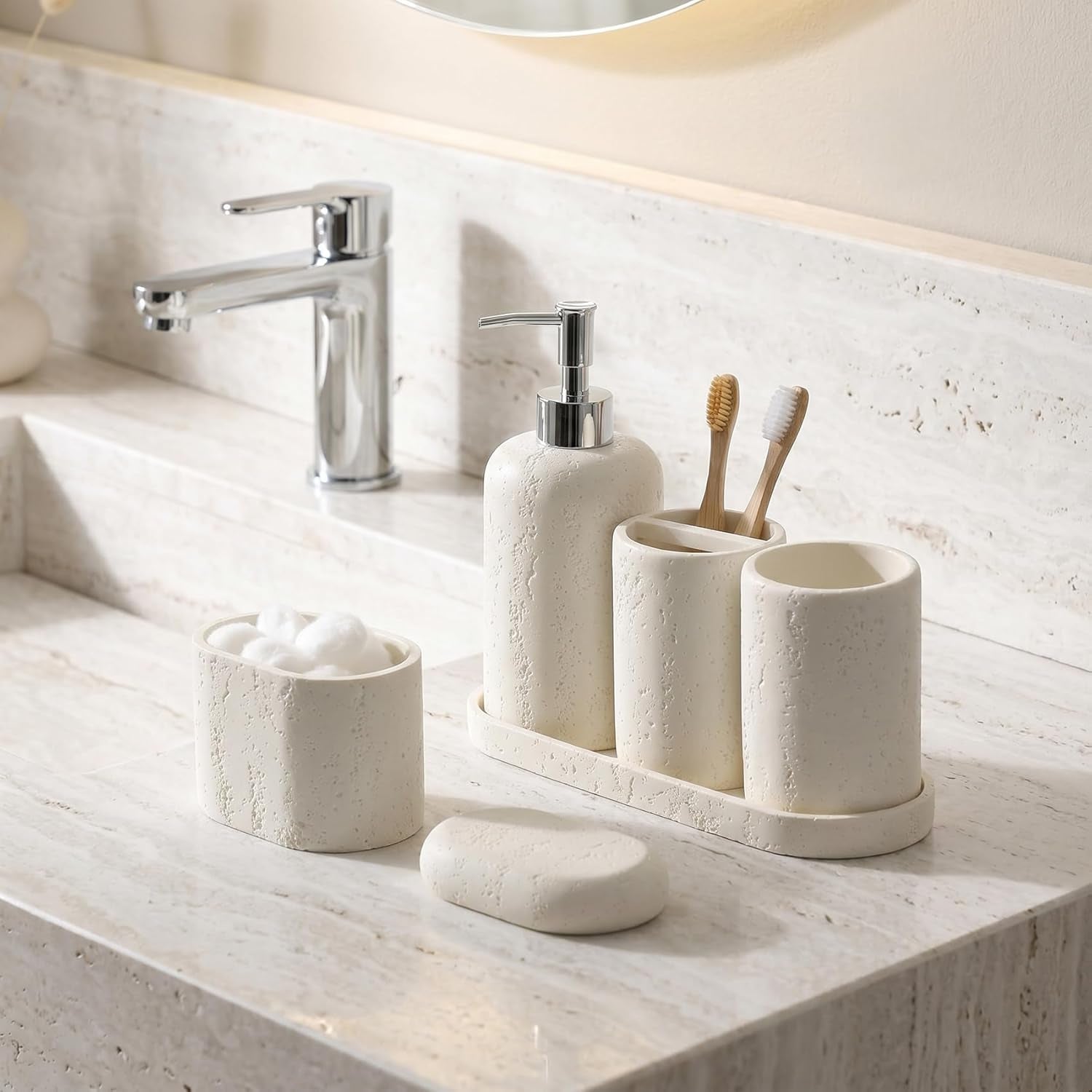 Charming Dahlia Modern Bathroom Essentials Set